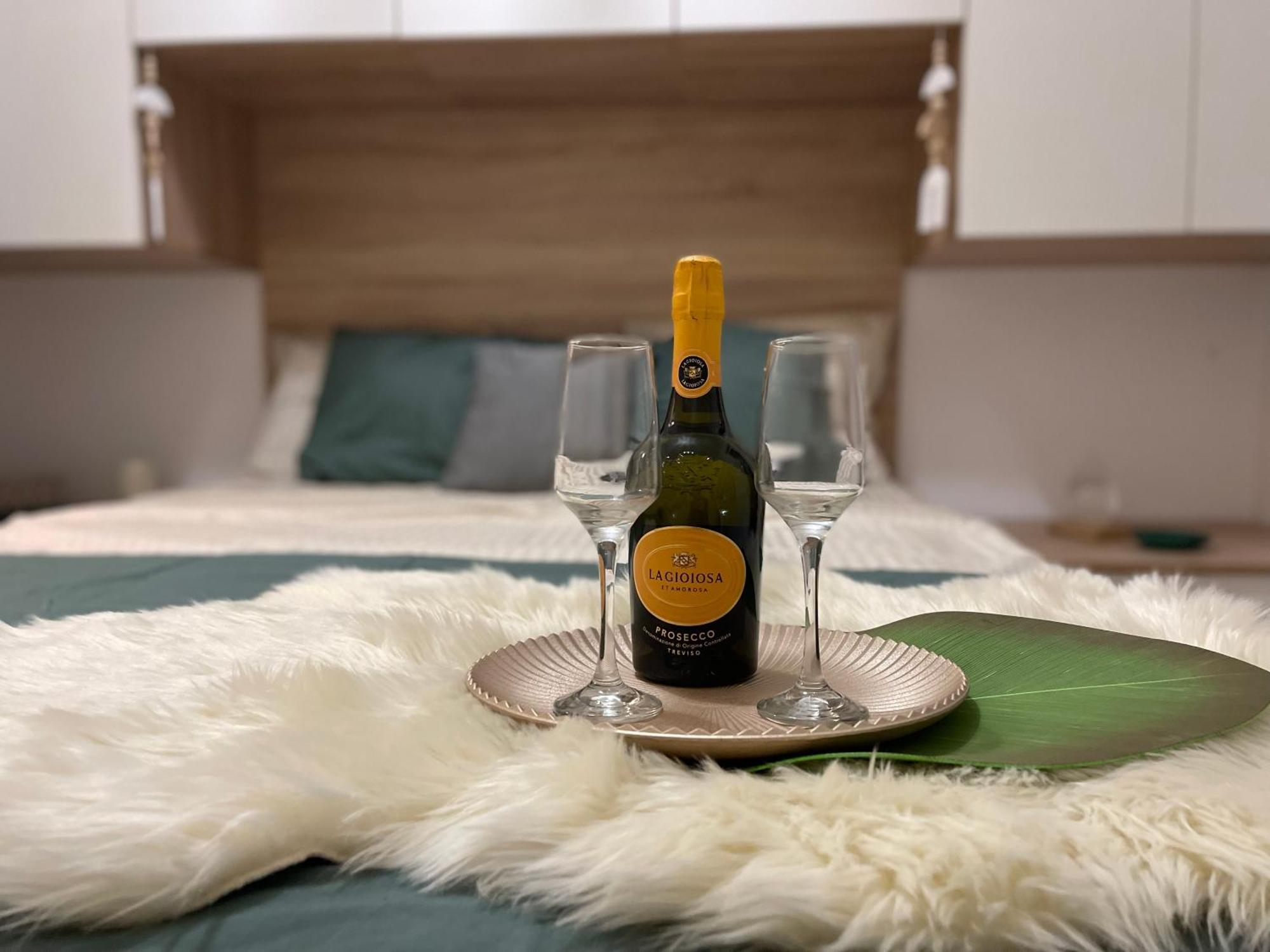 Rose Luxury Apartment Palace Bucharest Luaran gambar
